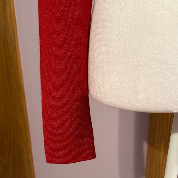 Alice + Olivia Ciara Mock Neck Cropped sweater size medium. - Picture 5 of 11